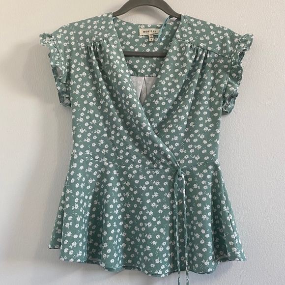 Monteau Los  Angeles Tops - Picture 7 of 14